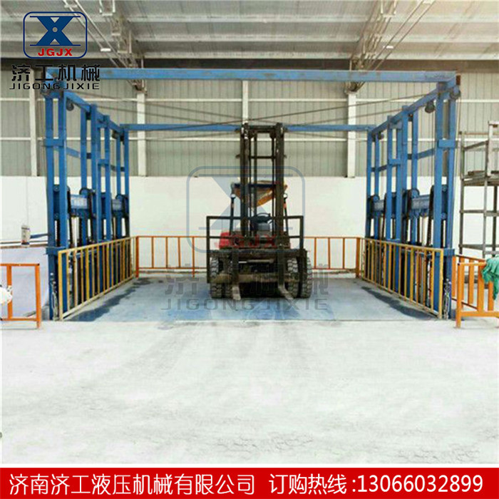 大連升降機發貨現場